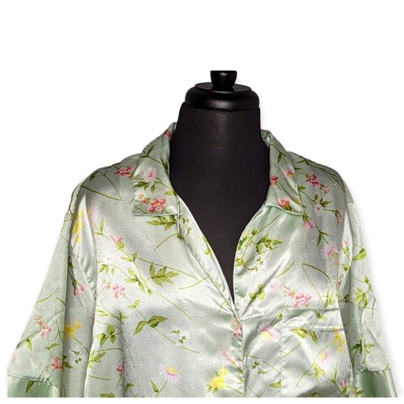 Maidenform Green Floral Satin Button Down Short Sleeve Night Shirt Size 1X - Picture 2 of 12
